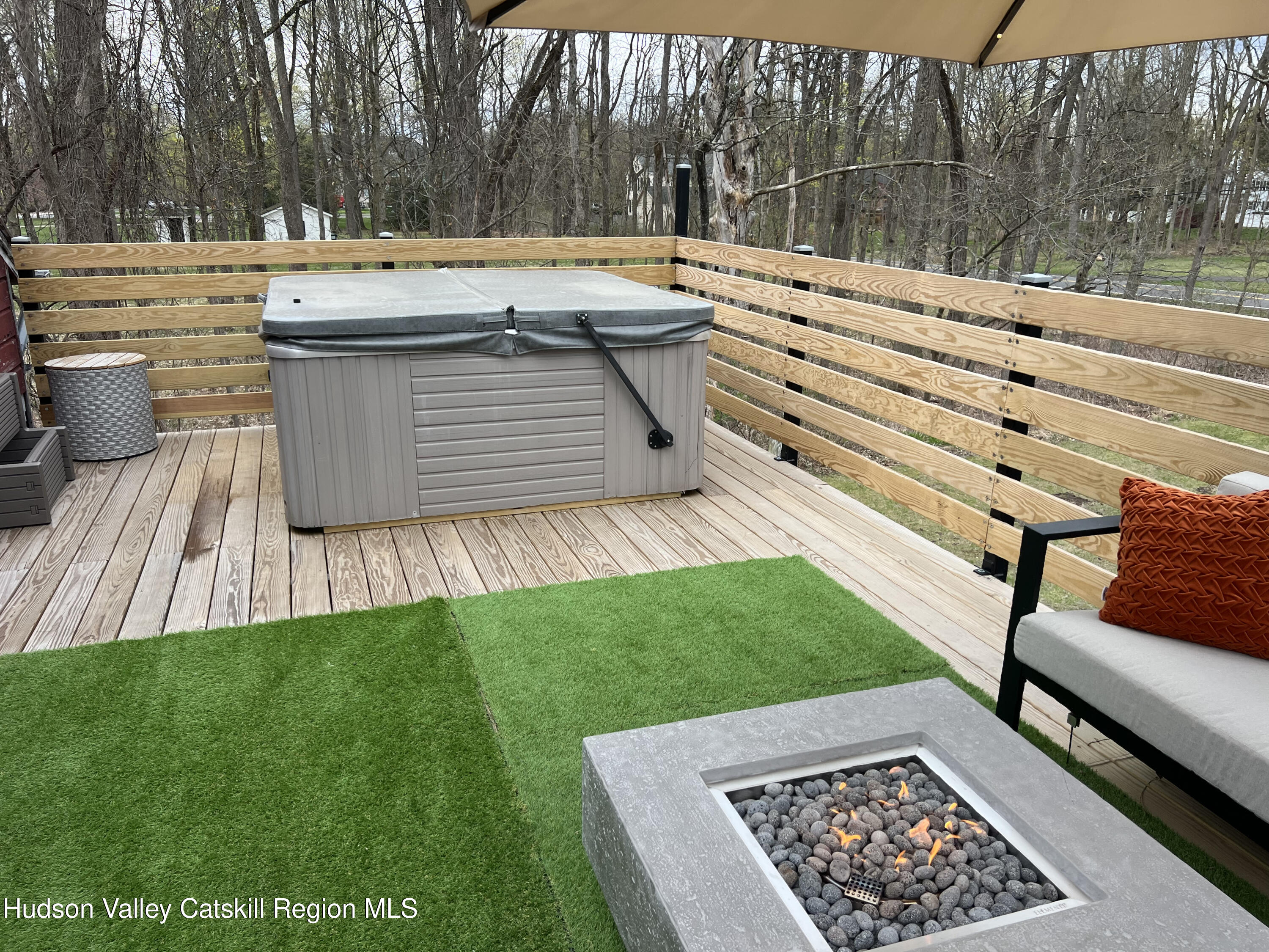 23 Rothermel Lane Kinderhook, NY 12106 - Photo 5 of 33 Deck