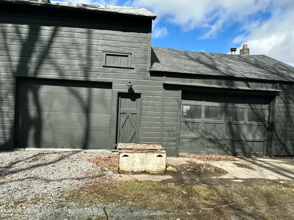 $599,900 | 23 Rothermel Lane, Kinderhook, NY 12106
