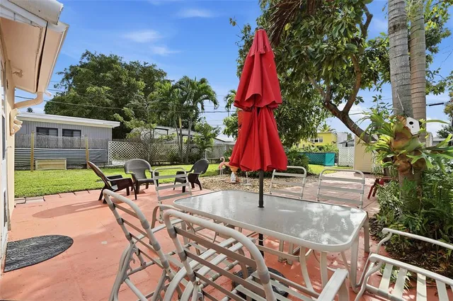 $450,000 | 2126 Taft Street, Hollywood, FL 33020