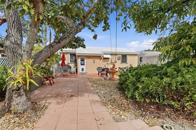 $450,000 | 2126 Taft Street, Hollywood, FL 33020