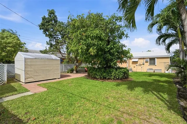 $450,000 | 2126 Taft Street, Hollywood, FL 33020