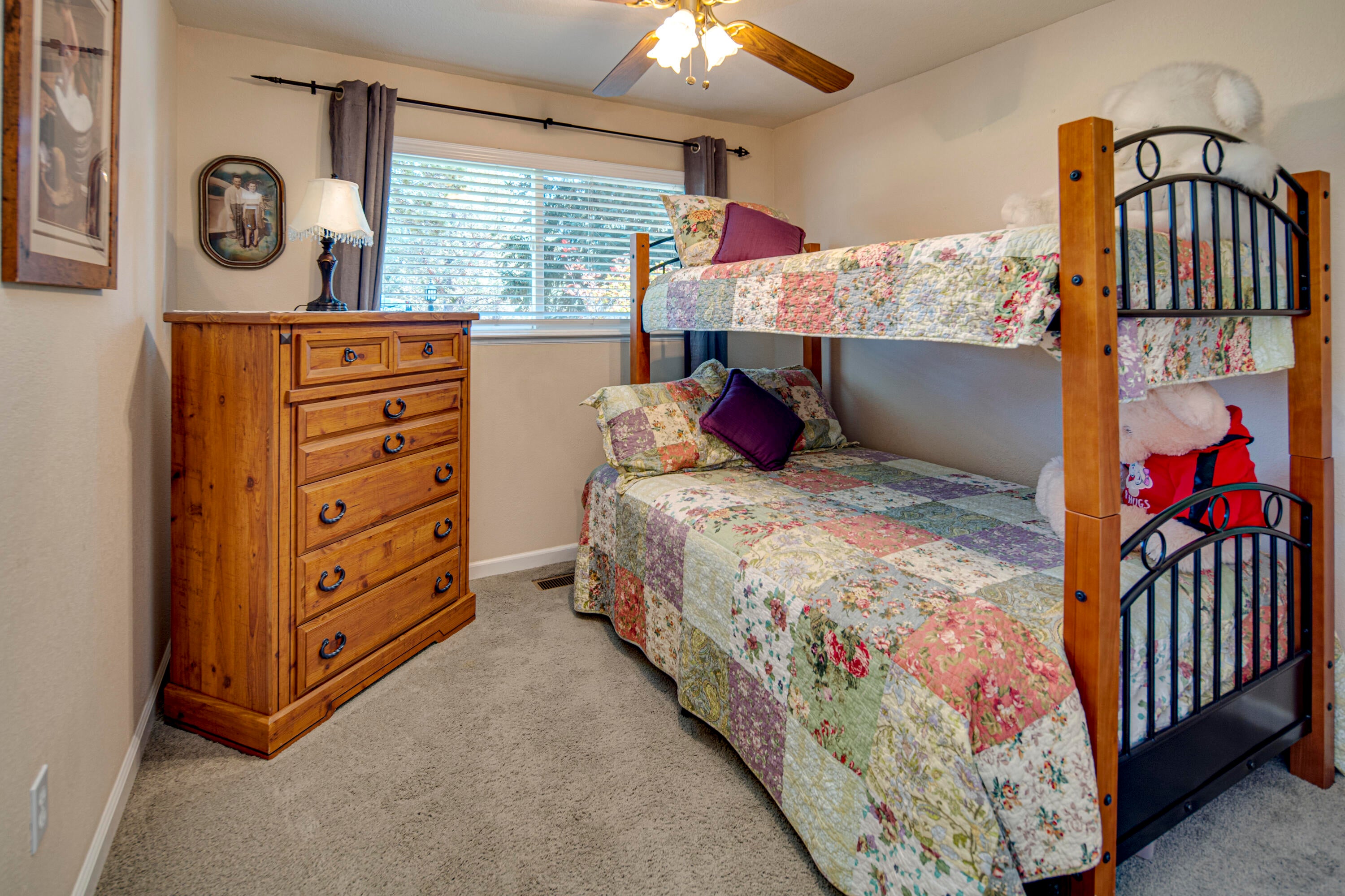 22075 Bear Creek Road Bend, OR 97701 - Photo 28 of 95 22075-465