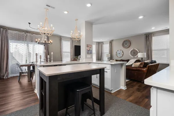 $372,500 | 901 Salt Springs Drive, Saline, MI 48176