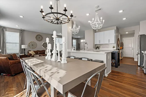$372,500 | 901 Salt Springs Drive, Saline, MI 48176