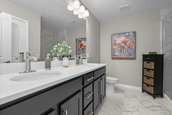 $372,500 | 901 Salt Springs Drive, Saline, MI 48176