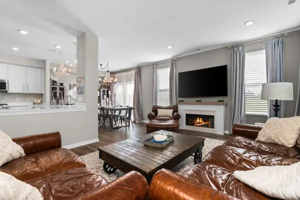 $372,500 | 901 Salt Springs Drive, Saline, MI 48176