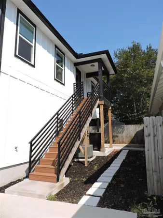 $1,400 | 1702 E Lane, Pensacola, FL 32501