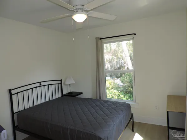 $1,400 | 1702 E Lane, Pensacola, FL 32501