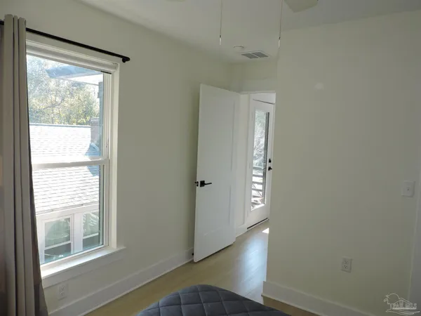 $1,400 | 1702 E Lane, Pensacola, FL 32501