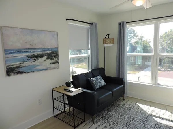 $1,400 | 1702 E Lane, Pensacola, FL 32501