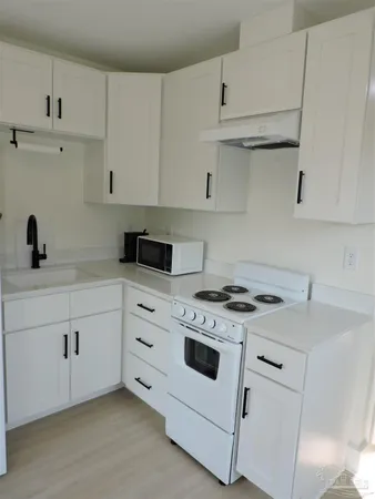 $1,400 | 1702 E Lane, Pensacola, FL 32501