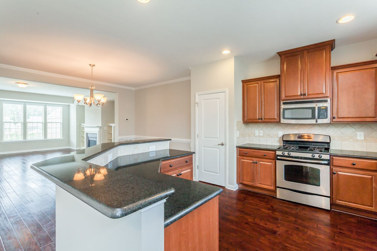 1321 Rodessa Run Raleigh, NC 27607 - Photo 8 of 25 Kitchen