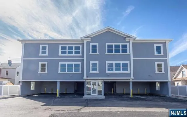 $2,500 | 111 Monroe Street, Unit 6, Garfield, NJ 07026