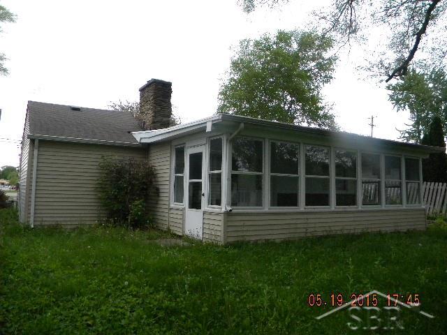 4895 Gratiot Road Saginaw, MI 48638 - Photo 2 of 12 31273307-1.JPG