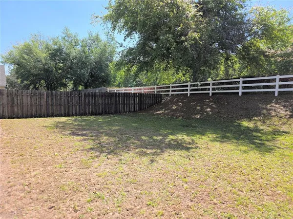 $1,900 | 2076 Newtown Road, Groveland, FL 34736