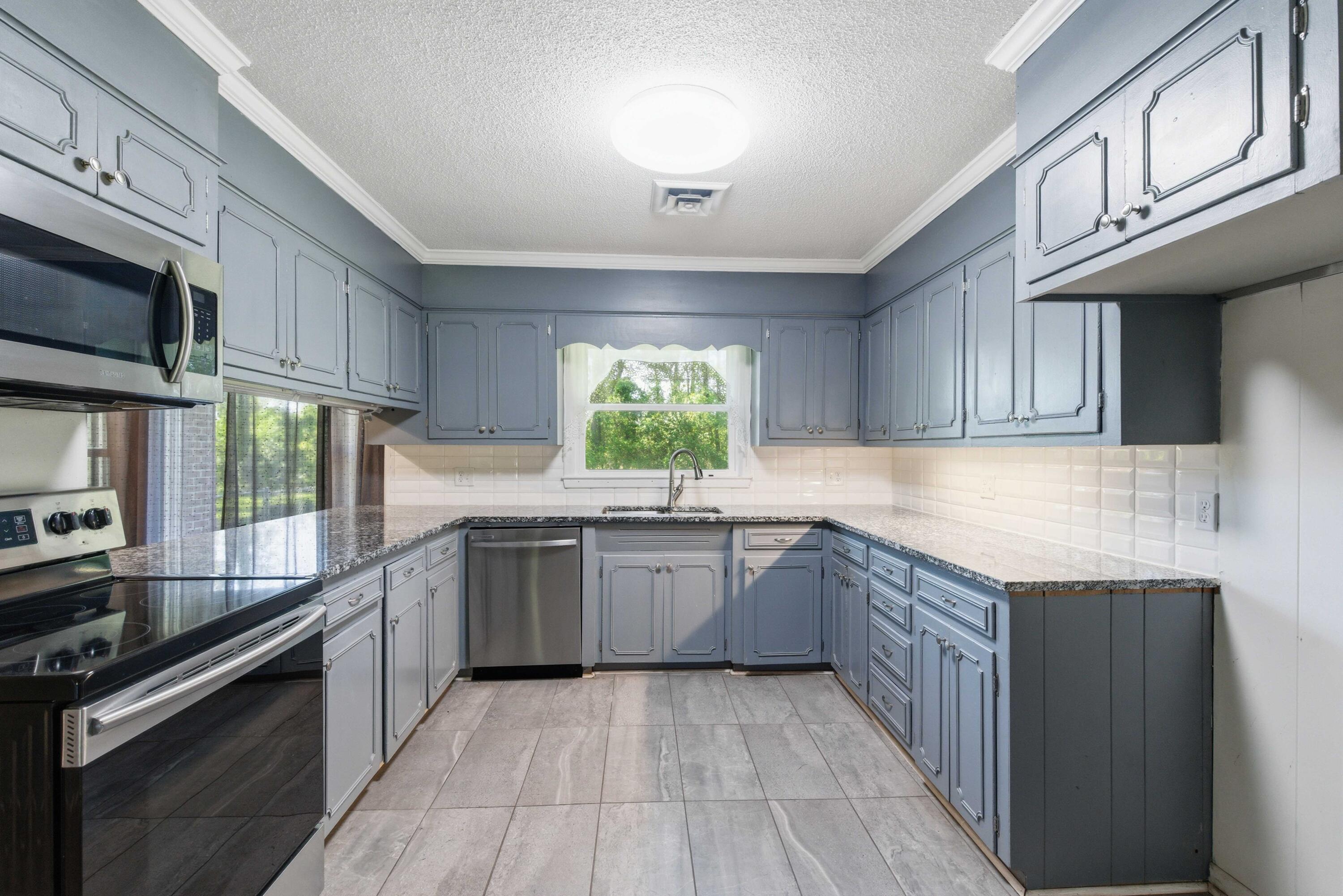 3936 Vance Road Holly Hill, SC 29059 - Photo 14 of 65