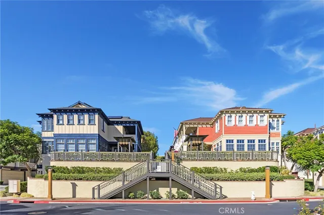 a view of building with yard