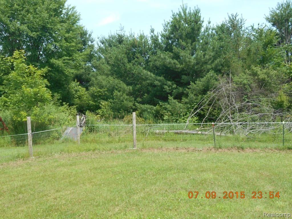 8100 Lindsey Road Casco, MI 48064 - Photo 8 of 16