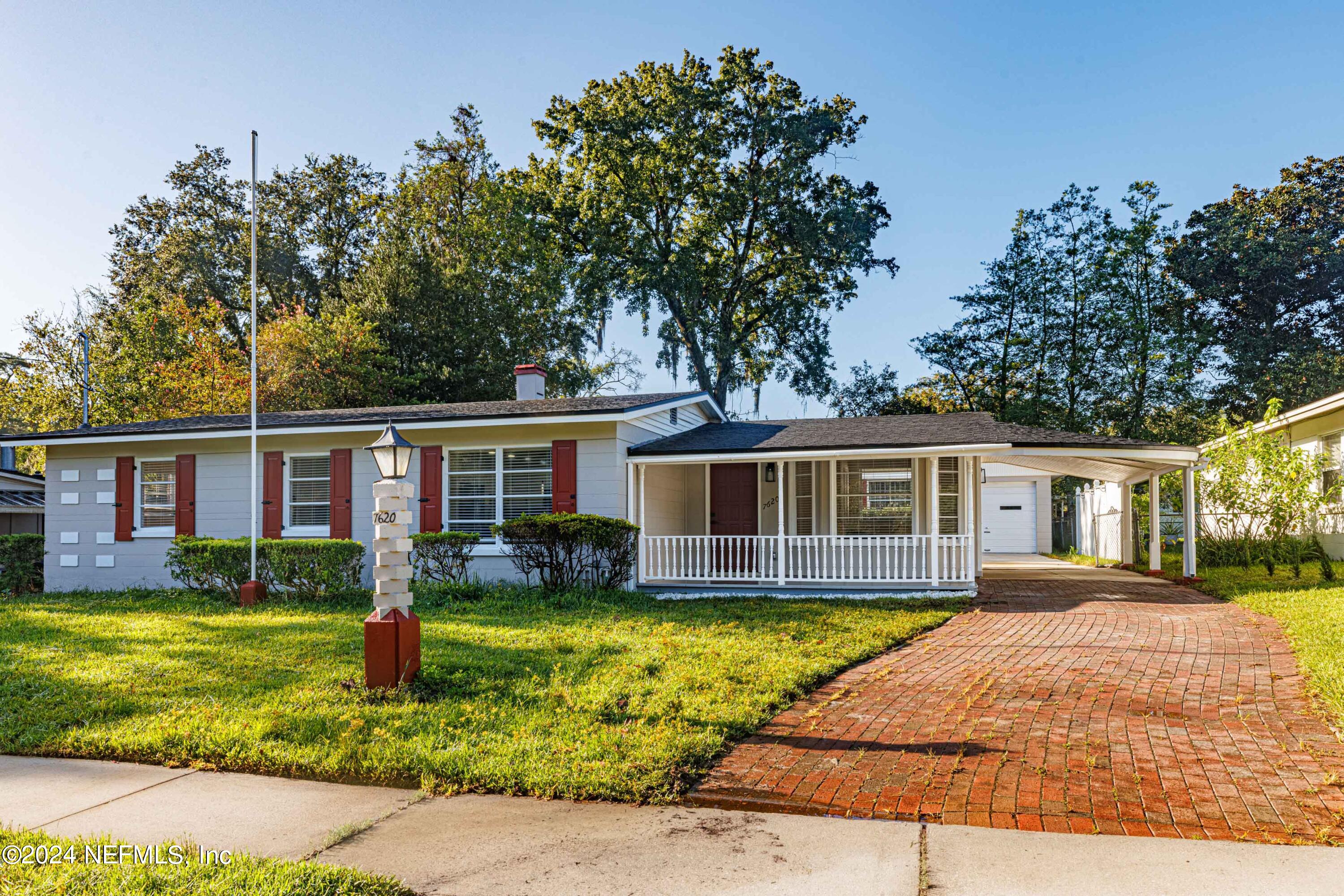 7620 Saddle Road Jacksonville, FL 32221 - Photo 1 of 28 front picture