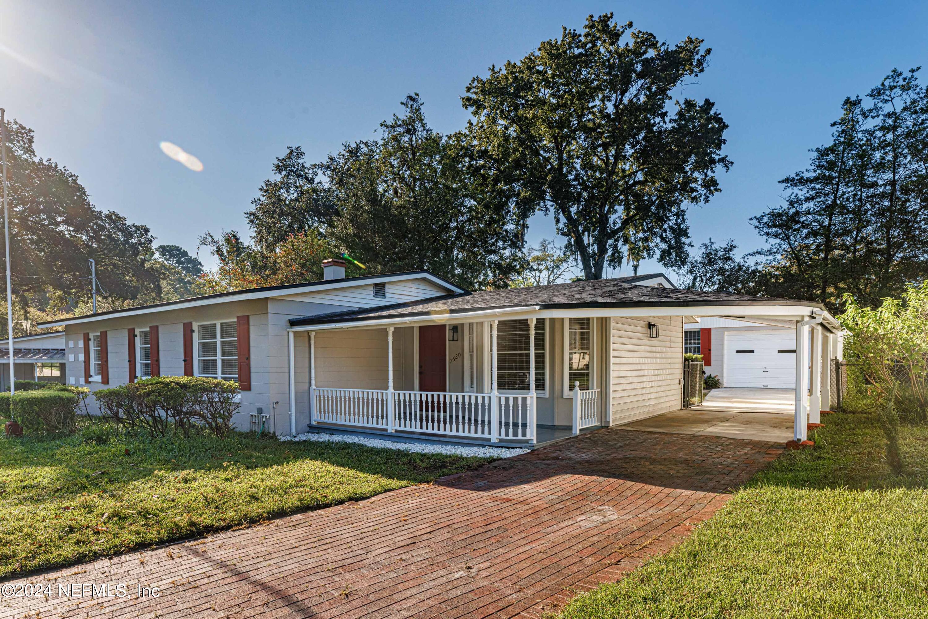 7620 Saddle Road Jacksonville, FL 32221 - Photo 4 of 28 39