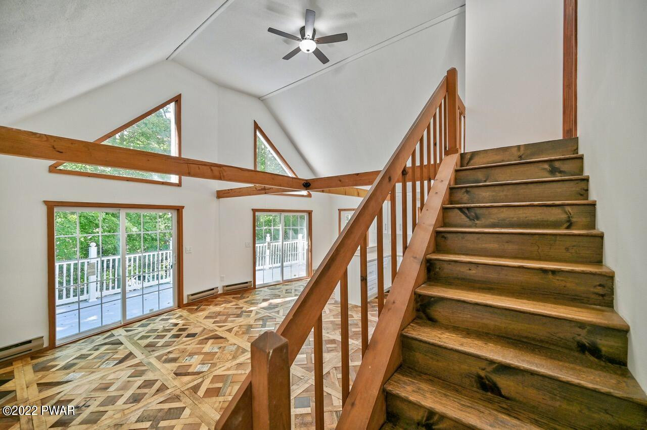 134 Mozzette Road Greentown, PA 18426 - Photo 19 of 41 Stairway