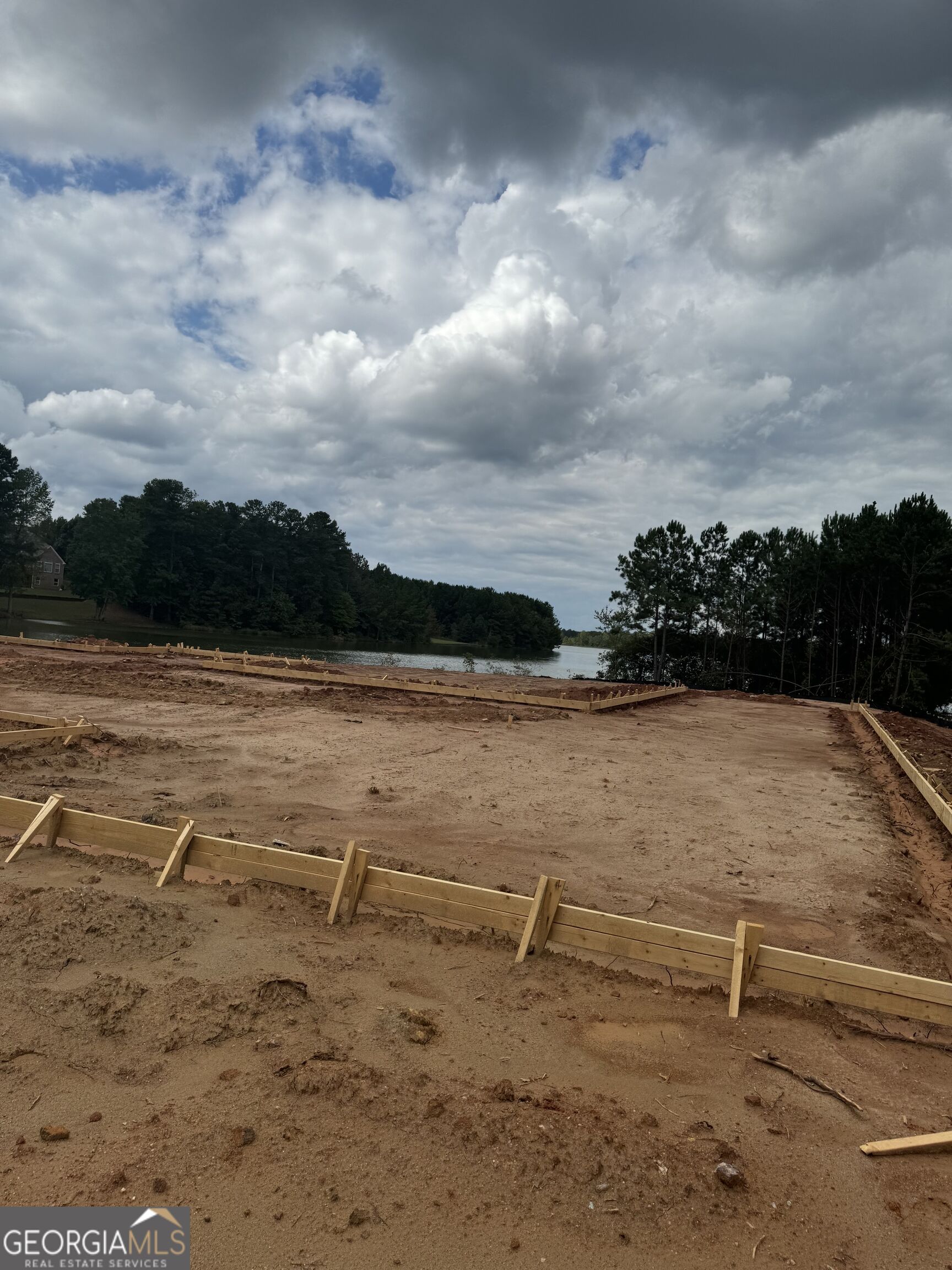 1720 Signature Court Hampton, GA 30228 - Photo 1 of 1 Gallery Image 1