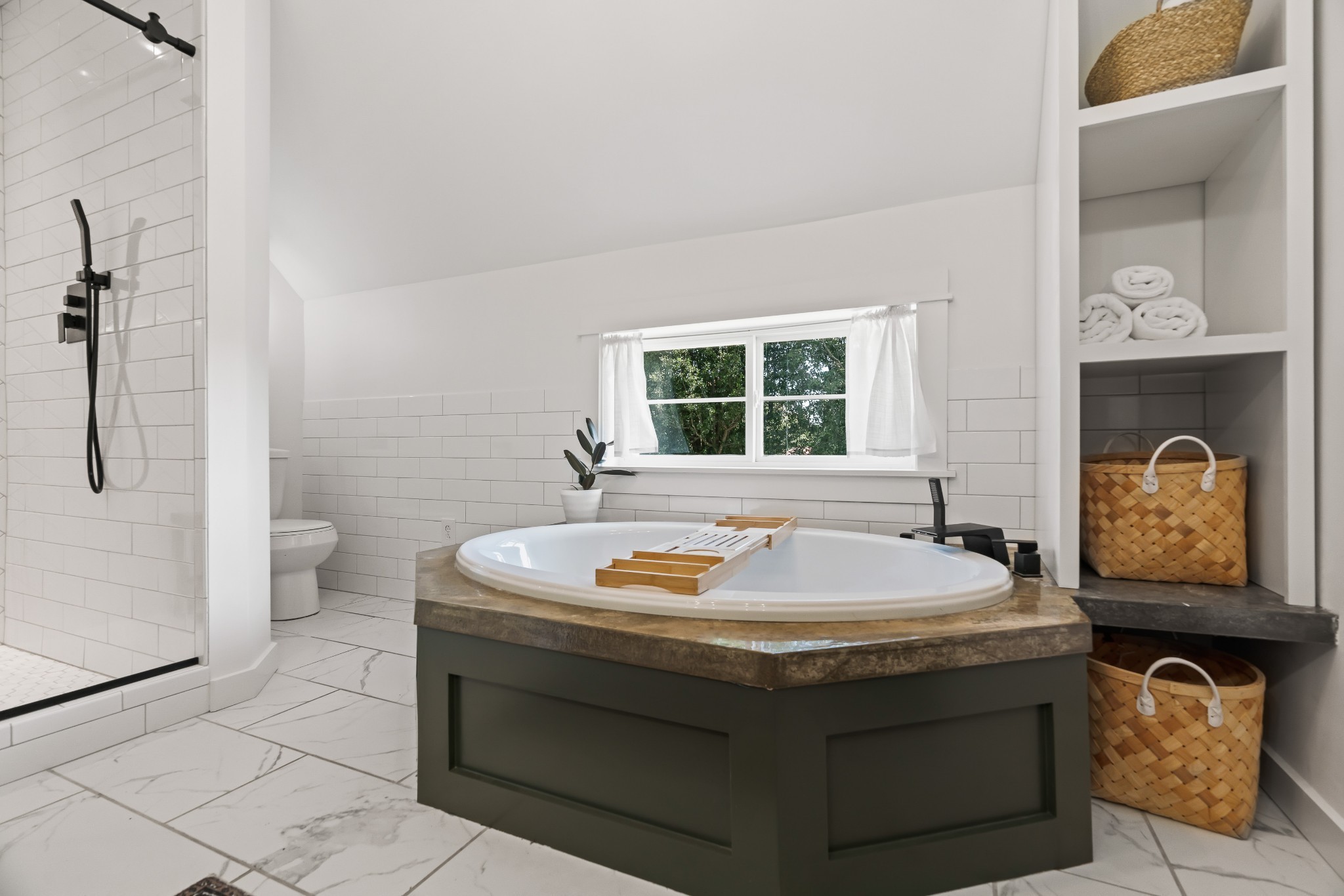 3322 Franklin Road Lebanon, TN 37090 - Photo 40 of 63 a bathroom with a sink toilet and shower