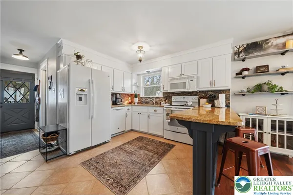 $464,999 | 175 Deer Trail Drive, Saylorsburg, PA 18353