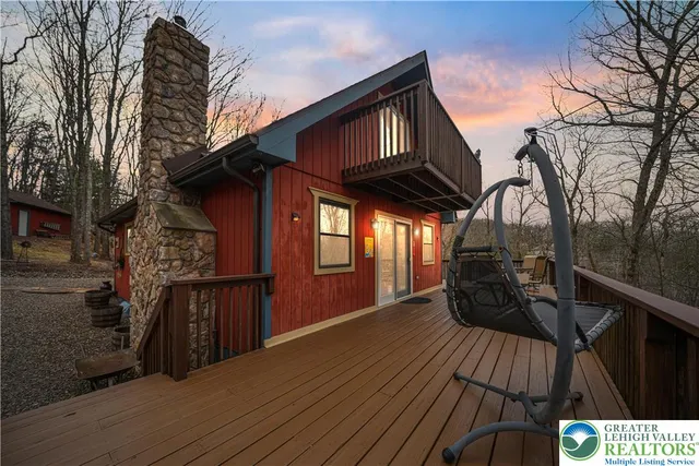 $449,999 | 175 Deer Trail Drive, Saylorsburg, PA 18353