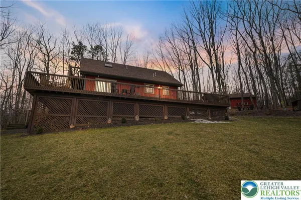 $464,999 | 175 Deer Trail Drive, Saylorsburg, PA 18353