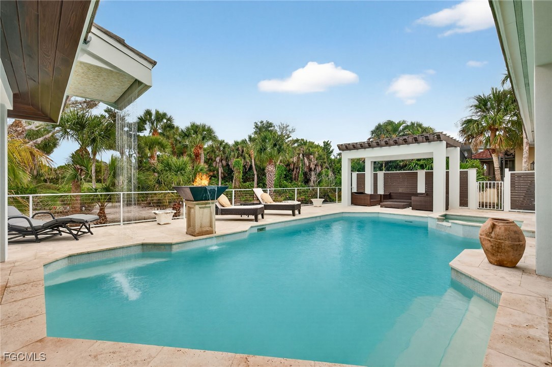 2388 Wulfert Road Sanibel, FL 33957 - Photo 35 of 50