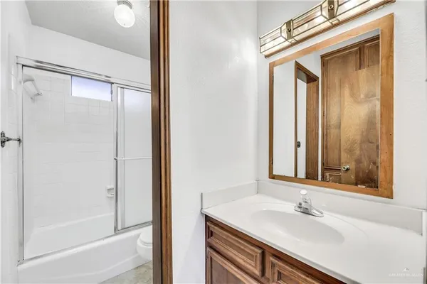 $1,700 | 6600 North 17th Street, McAllen, TX 78504