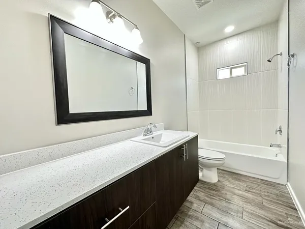 $1,025 | 1316 South Yankton Street, Unit 1, Alton, TX 78573