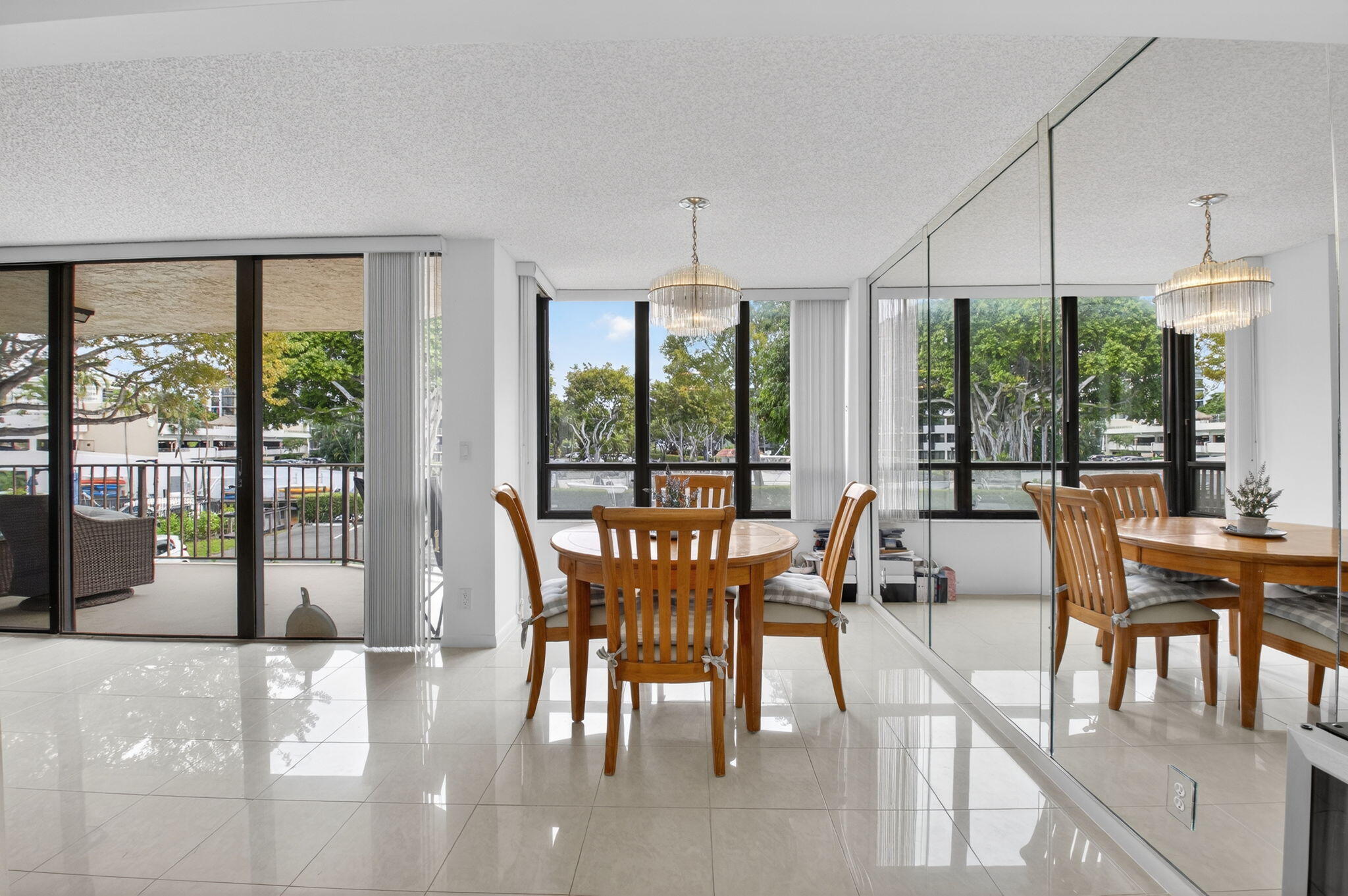 799 Jeffery Street, Unit 209 Boca Raton, FL 33487 - Photo 6 of 45 dining area