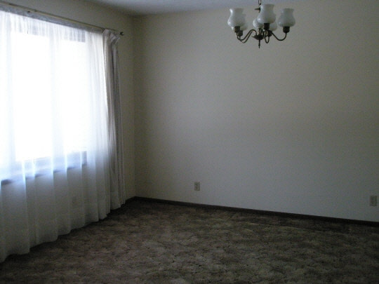 2523 Spring Creek Road Belvidere, IL 61008 - Photo 3 of 10 a view of a small space