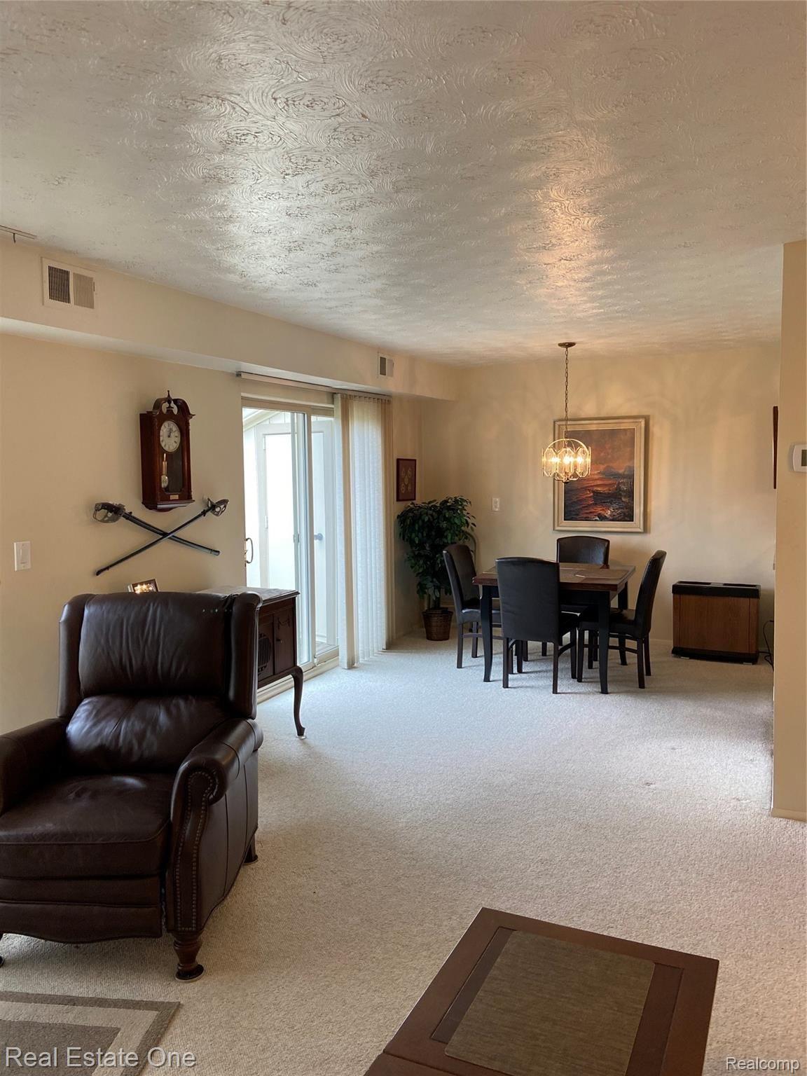 1675 Riverside Drive, Unit 11 Rochester, MI 48309 - Photo 10 of 18 IMG_3516 - Copy.JPG