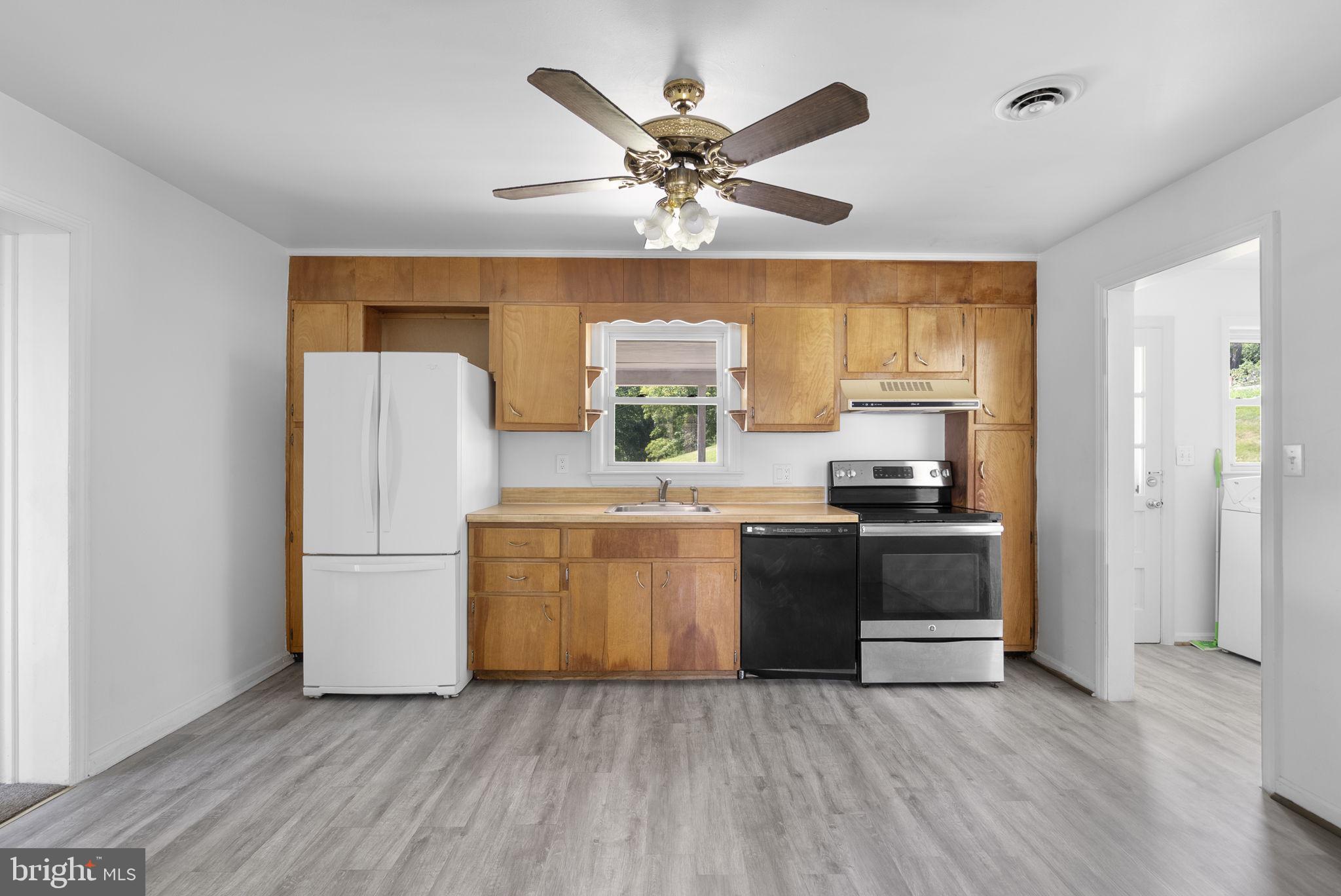 25810 Frederick Road Clarksburg, MD 20871 - Photo 10 of 30 Gallery Image 10
