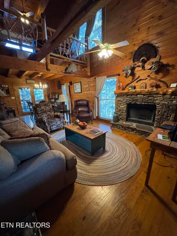 $525,000 | 124 Cutter Gap Road, Townsend, TN 37882