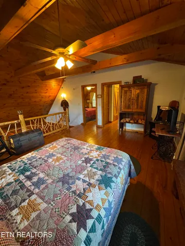 $525,000 | 124 Cutter Gap Road, Townsend, TN 37882