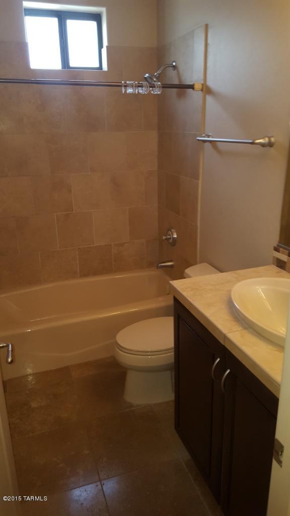 2016 East River Road, Unit 100 Tucson, AZ 85718 - Photo 9 of 14 Gallery Image 9