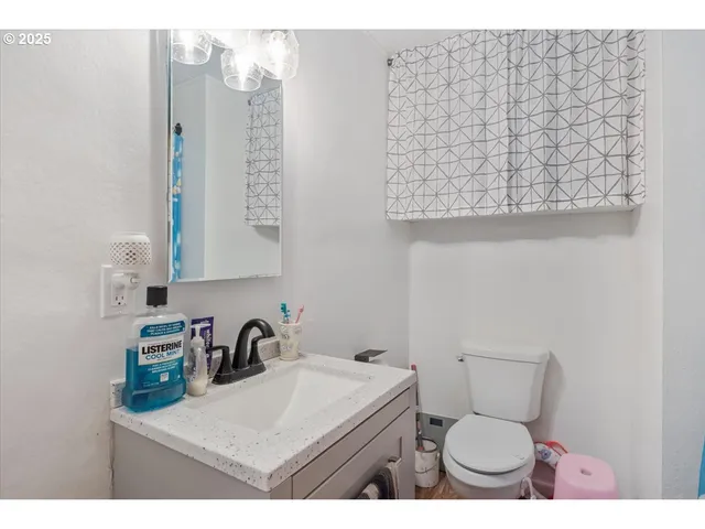 $470,000 | 4086 Judy Avenue Northeast, Salem, OR 97305