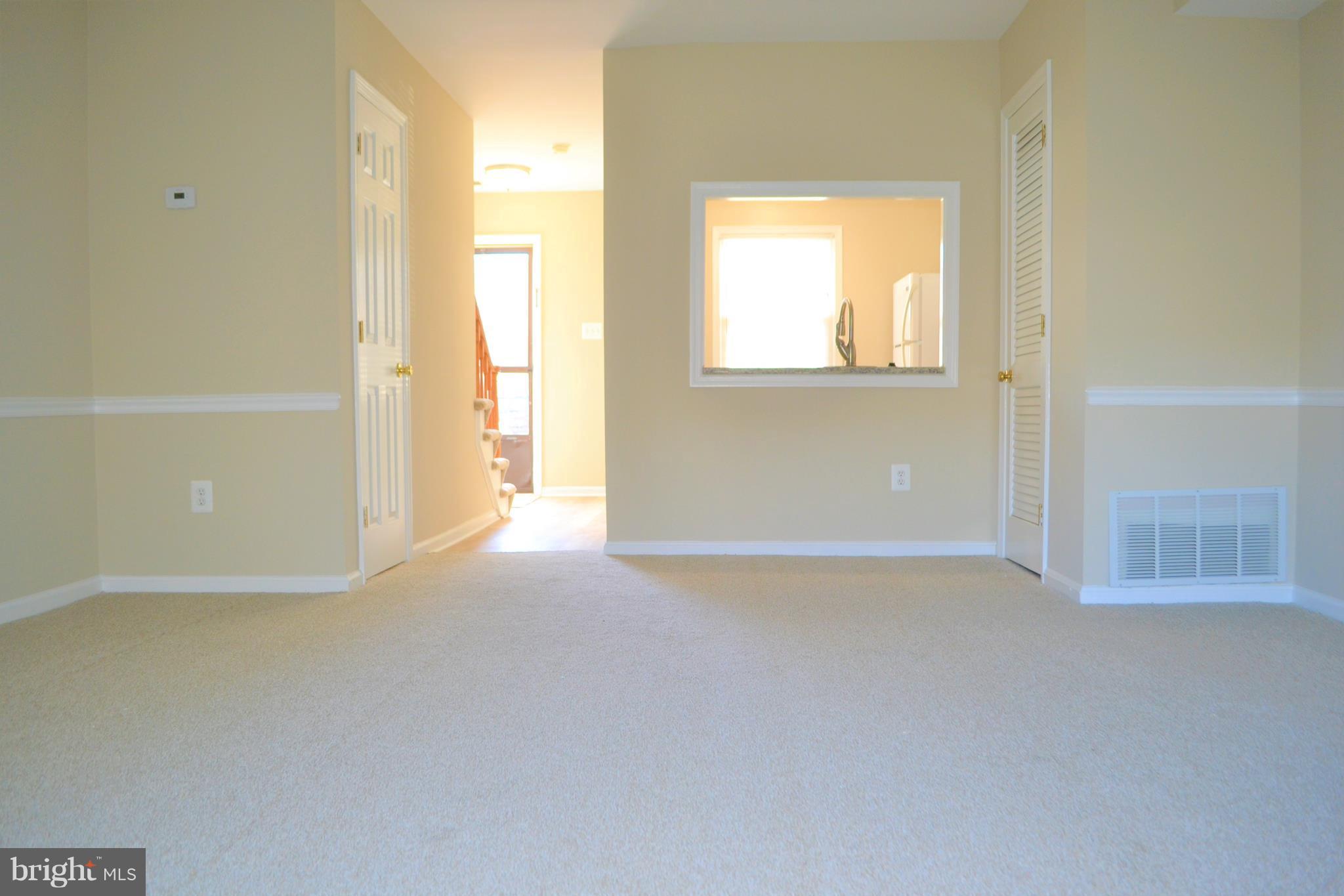 8540 Milford Court, Unit 897 Springfield, VA 22152 - Photo 11 of 30 Living Room - Main Floor