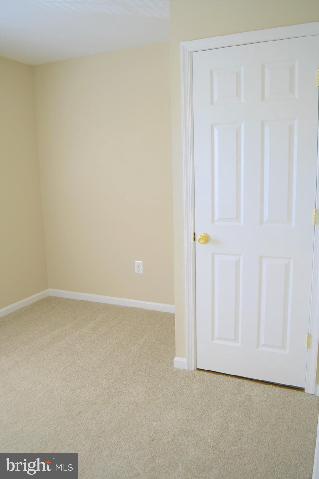 8540 Milford Court, Unit 897 Springfield, VA 22152 - Photo 23 of 30 Bedroom #2 - Upper Level