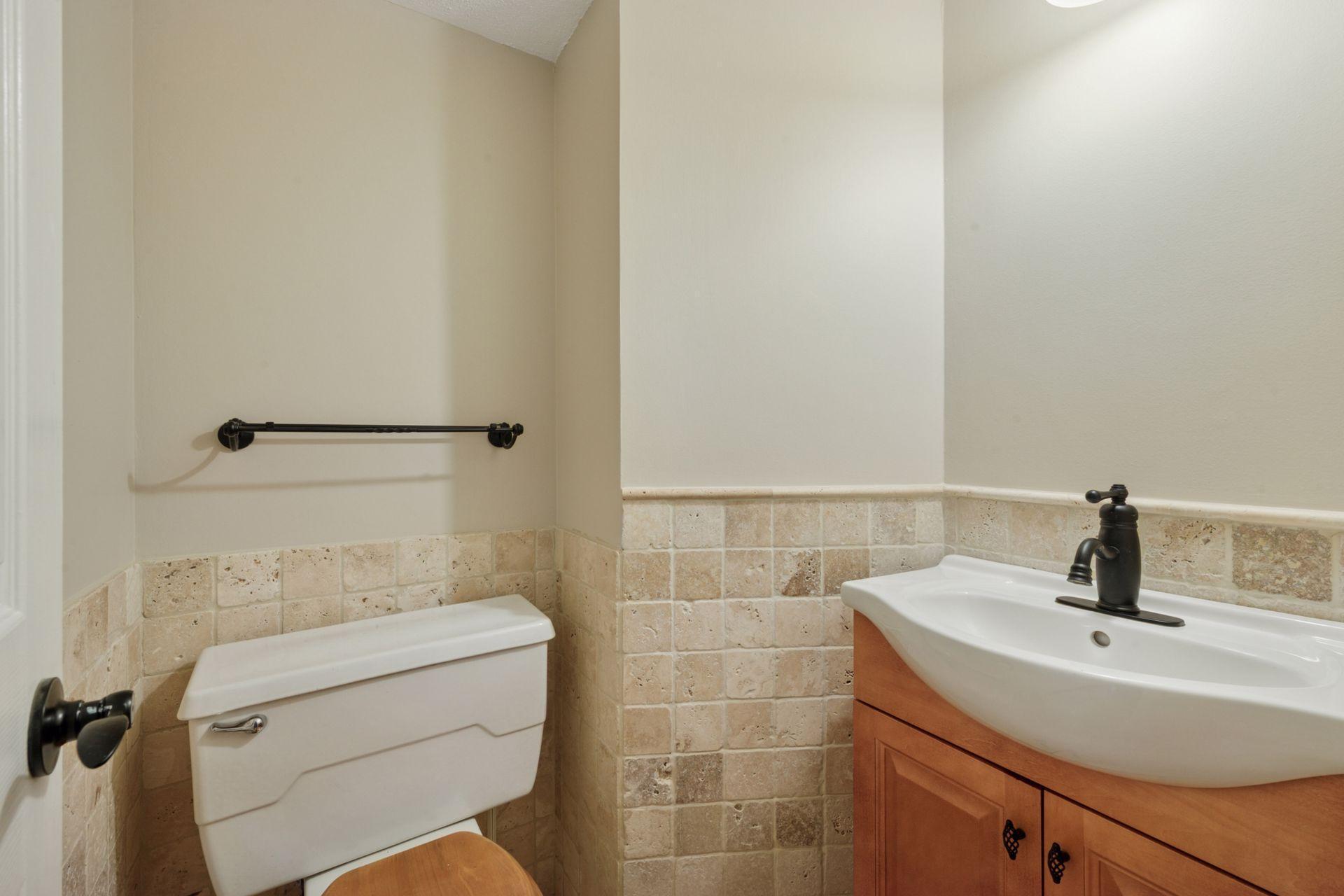 9036 Neill Lake Road, Unit A Eden Prairie, MN 55347 - Photo 20 of 52 Gallery Image 20