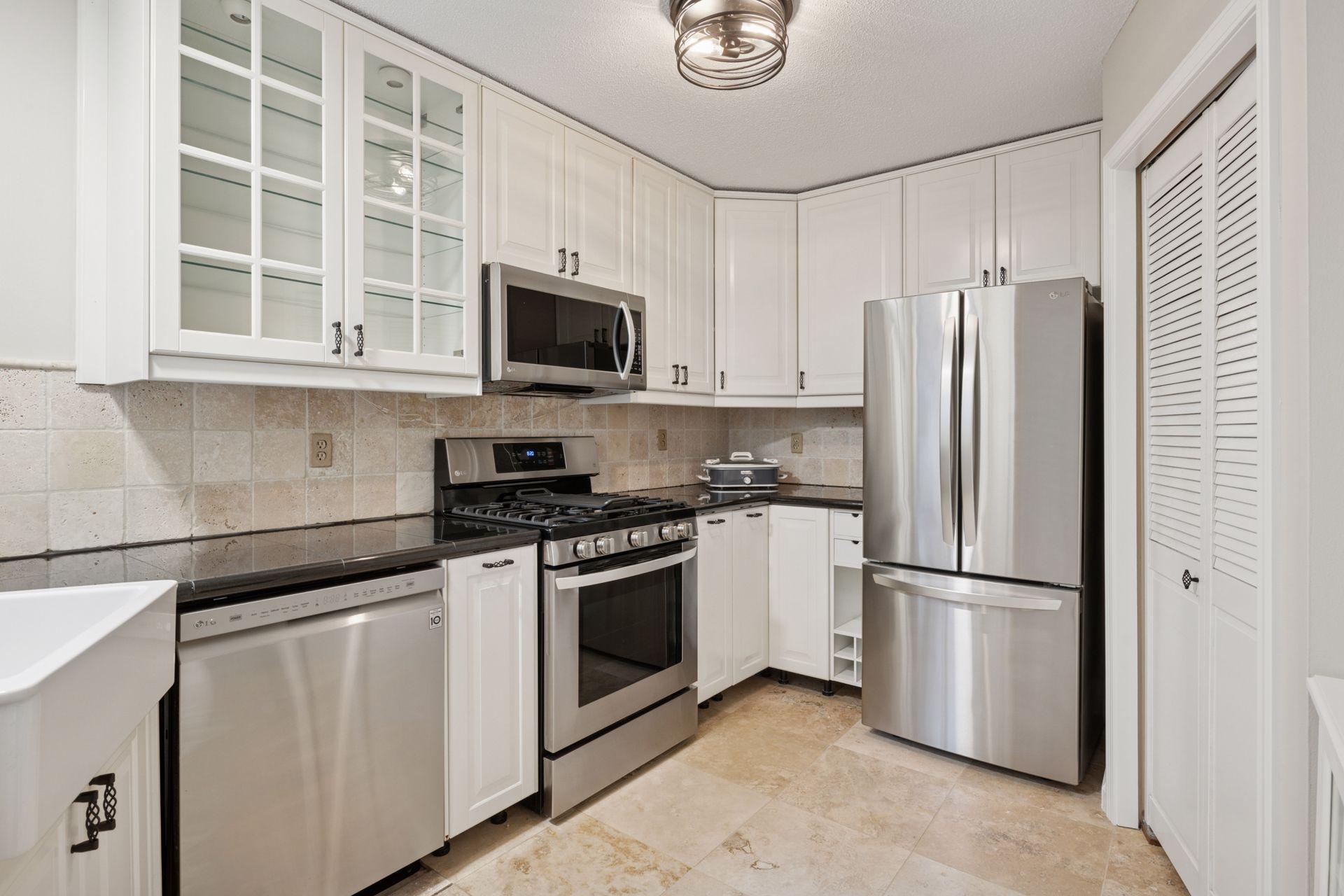 9036 Neill Lake Road, Unit A Eden Prairie, MN 55347 - Photo 8 of 52 Gallery Image 8