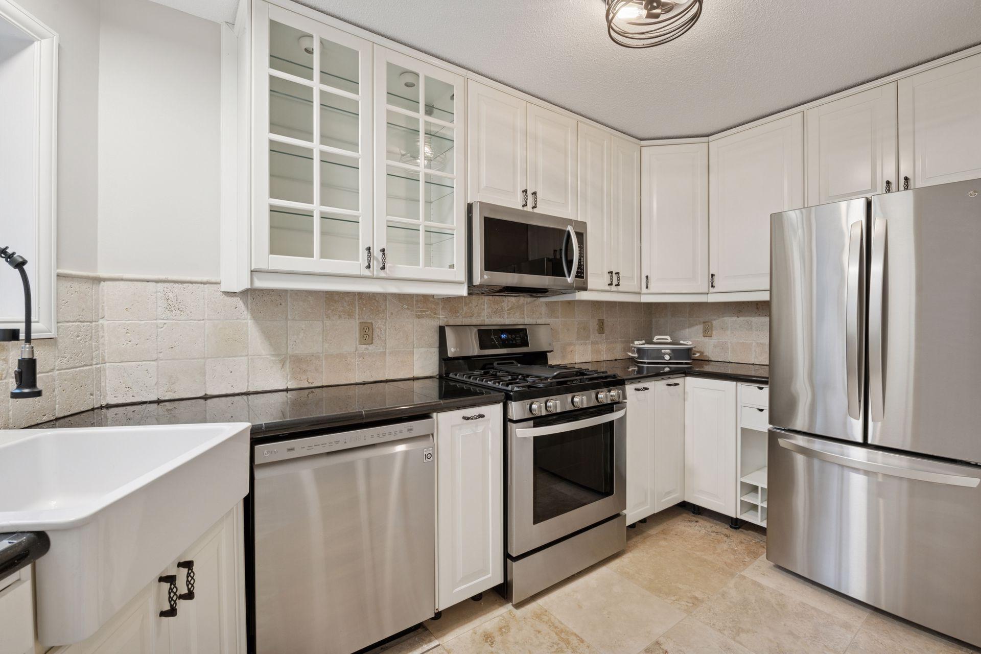 9036 Neill Lake Road, Unit A Eden Prairie, MN 55347 - Photo 9 of 52 Gallery Image 9