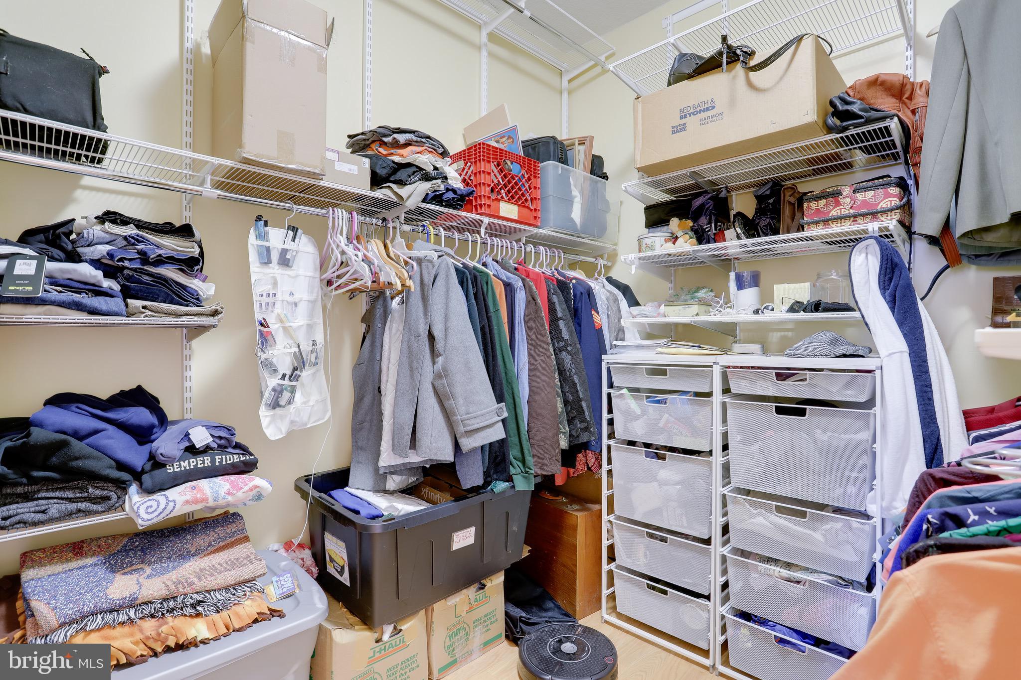 715 6th Street Northwest, Unit 1202 Washington, DC 20001 - Photo 41 of 66 Features Elfa Shelving System