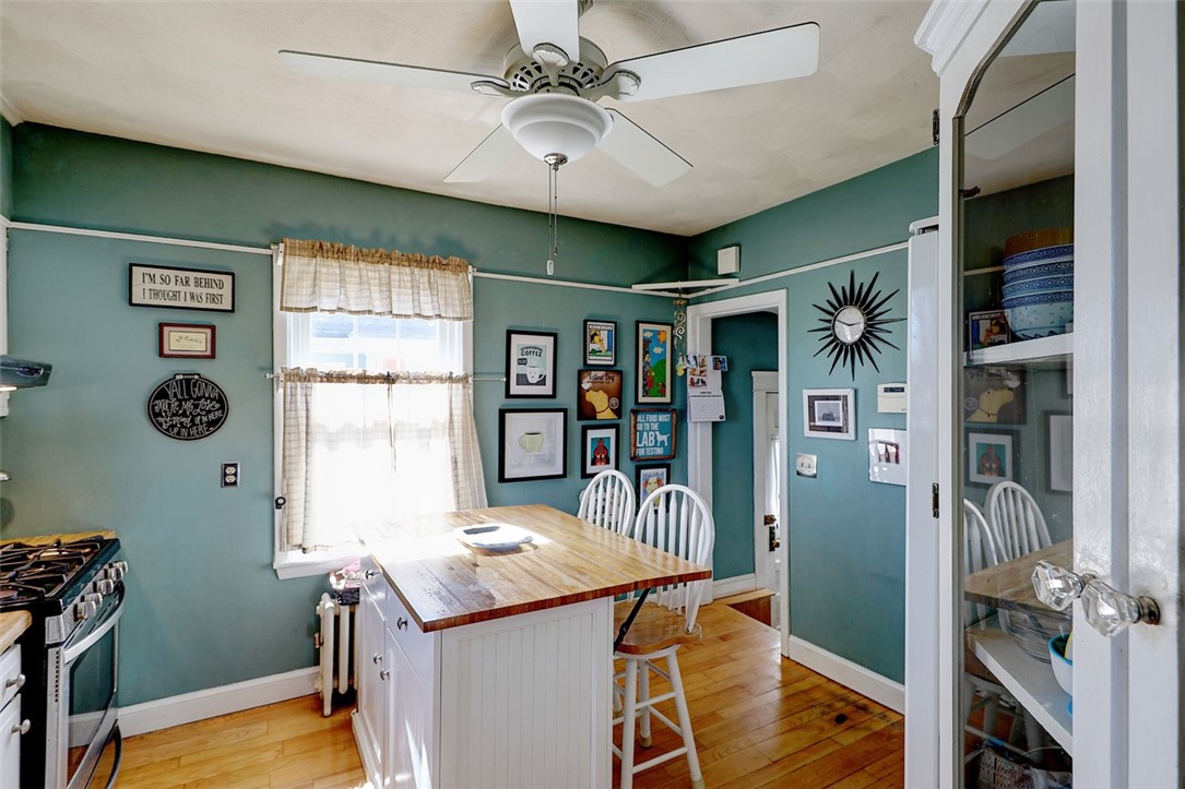 102 Lyndon Road Cranston, RI 02905 - Photo 14 of 27 Gallery Image 14