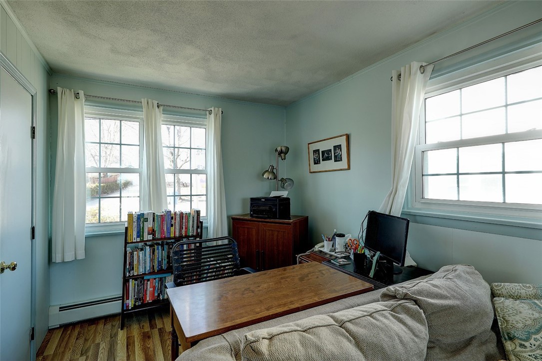102 Lyndon Road Cranston, RI 02905 - Photo 18 of 27 Gallery Image 18