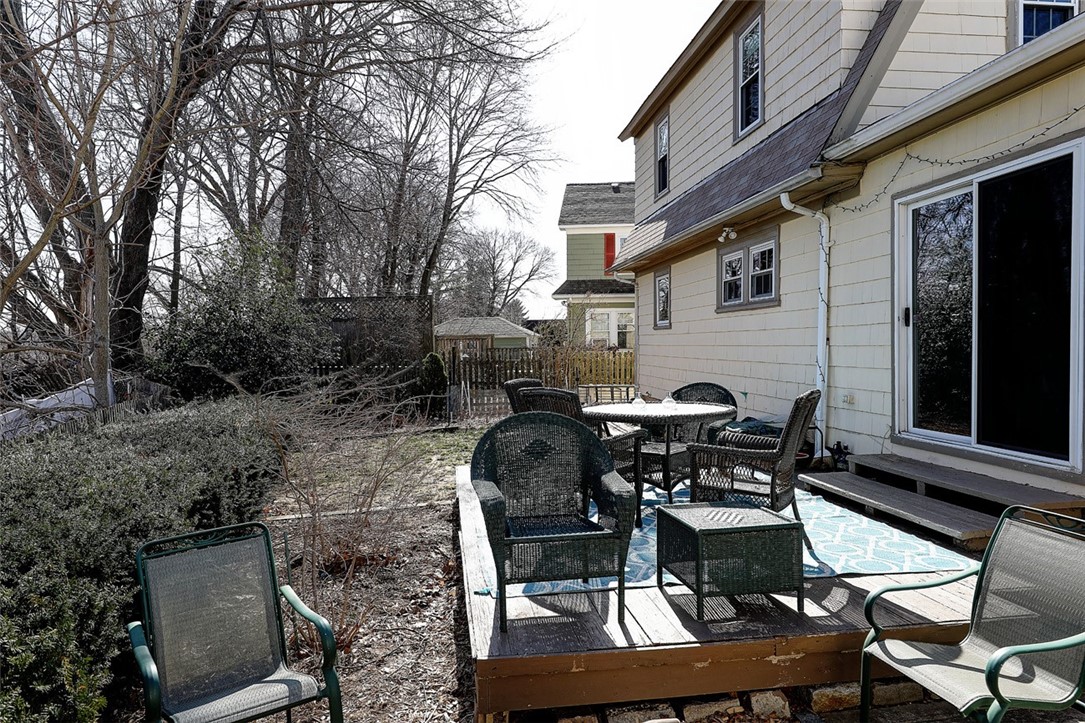 102 Lyndon Road Cranston, RI 02905 - Photo 26 of 27 Gallery Image 26
